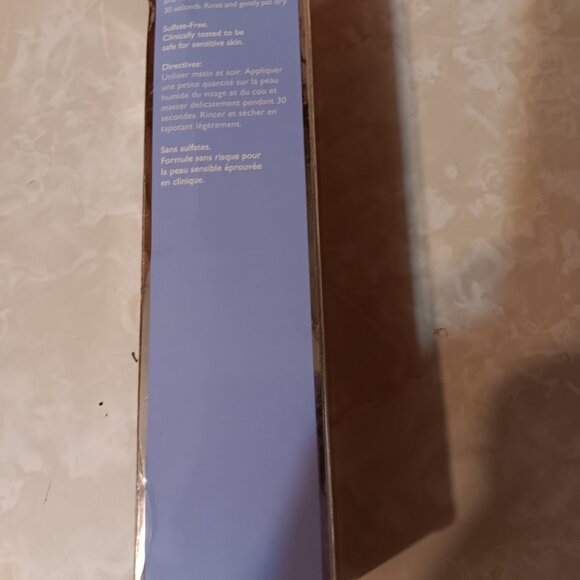 Kate Sommerville - Picture 4 of 5